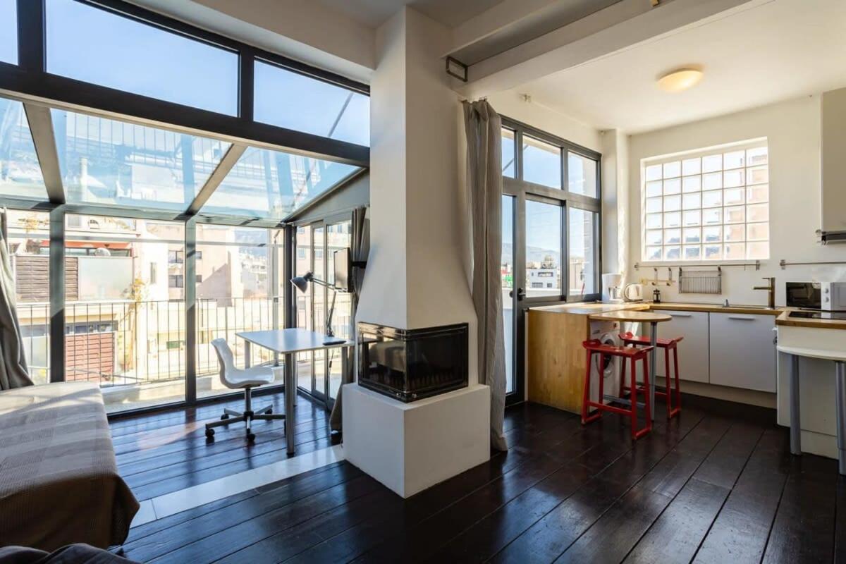 Acropolis Cozy Studio Home In The Heart Of Афины Экстерьер фото